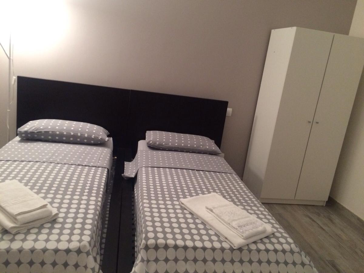 Affittacamere Real Fly Bologna Bagian luar foto